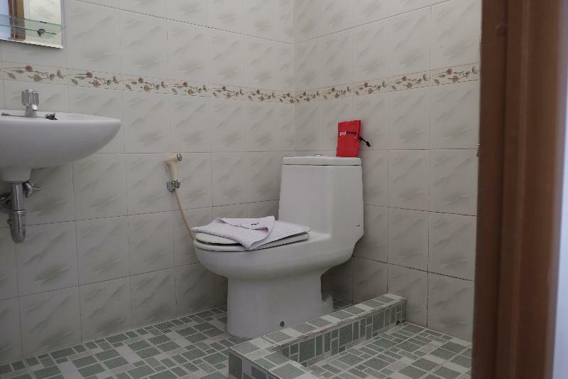 Reddoorz Near Supermall Karawaci 2